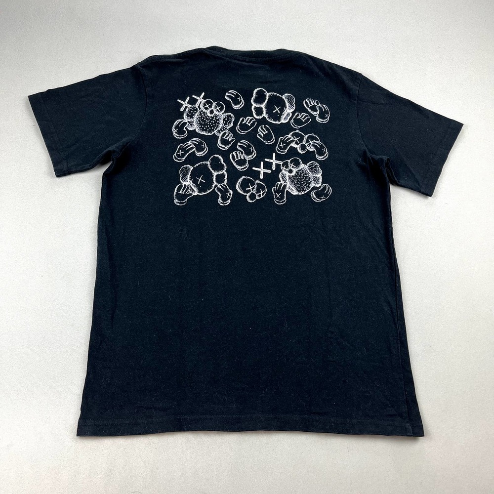 Kaws Seeing/Watching T-Shirt Adult Small Black Pocket Companion Art Exclusive